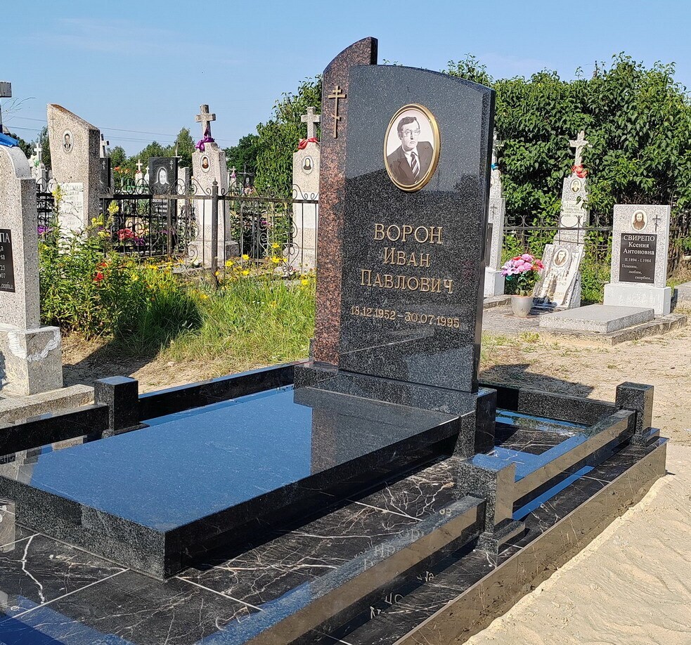 Гранитный памятник 02052025