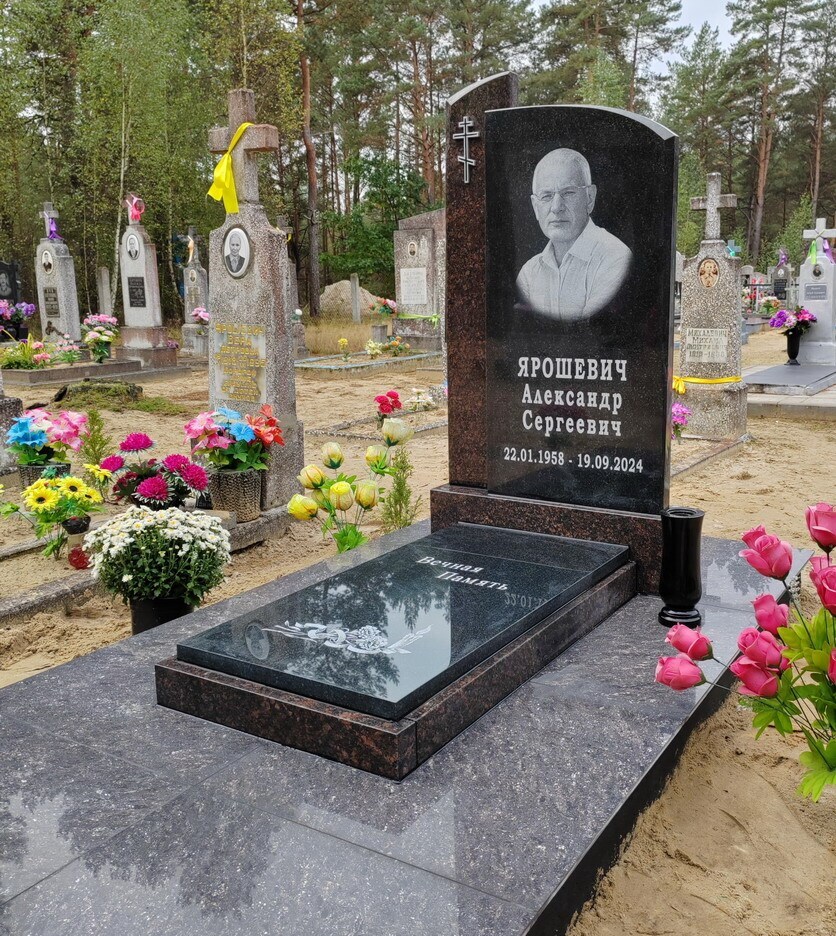 Гранитный памятник 02082025